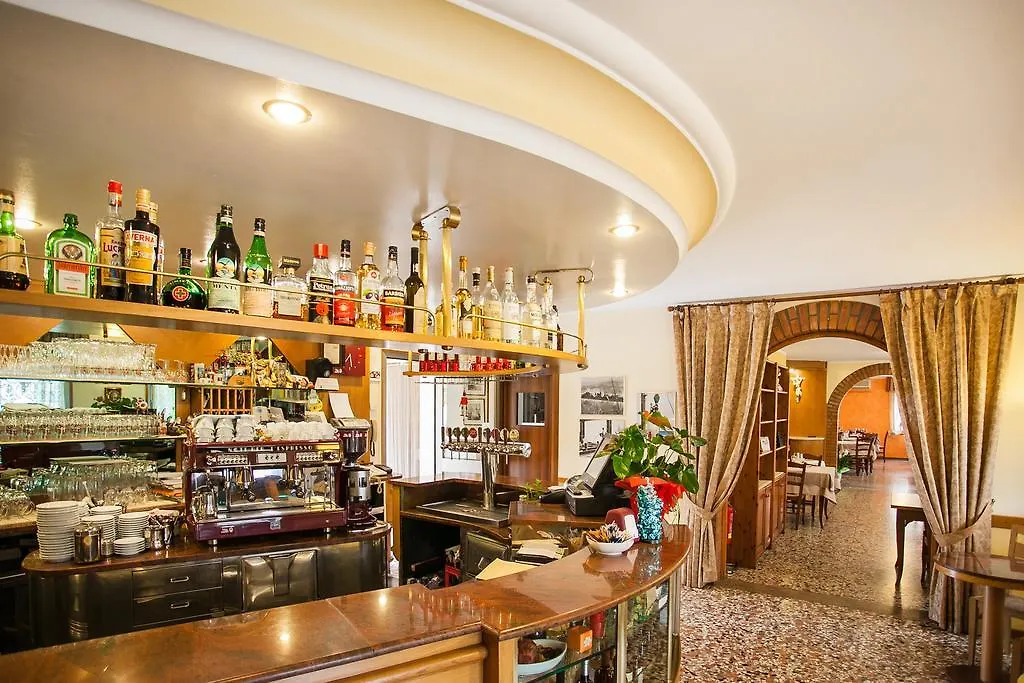 Hotel Callalta-1